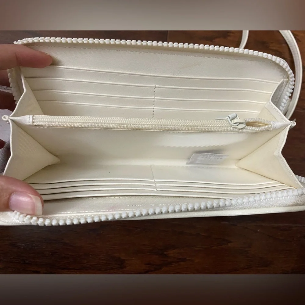 Charles & Keith White Crossbody Bag Sleek Everyday Purse Modern Minimalist - Picture 5 of 5